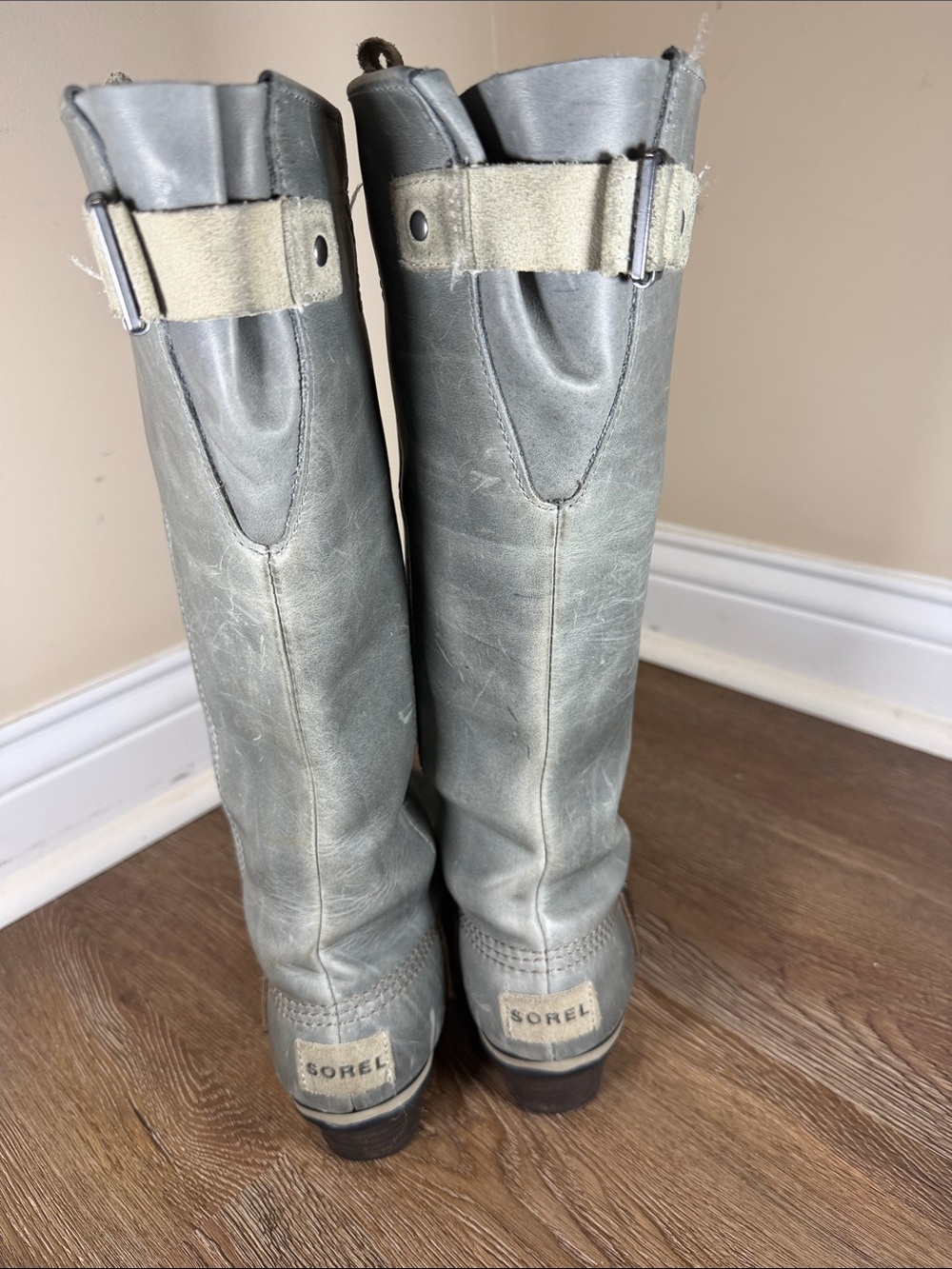 Sorel Slimpack Tall Riding Boots
Size 6 Women’s Gray/Taupe & Brown Leather Duck - Picture 7 of 12
